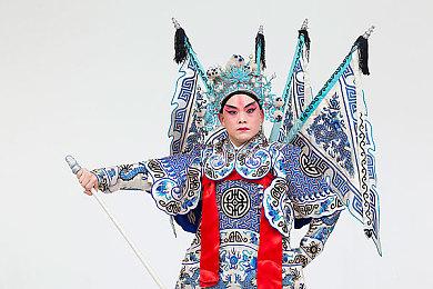 模拟器可以8K＆60FPS运行《塞尔达传说：王国之泪》